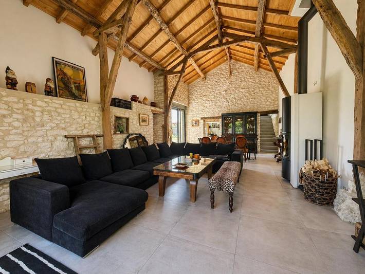 Location de vacances pour 9 personnes, avec vue ainsi que terrasse et jardin à Montdoumerc - 2