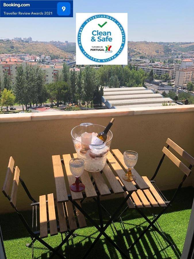 Apartamento de férias para 6 pessoas, com Varanda e Terraço e ainda Vista em Odivelas