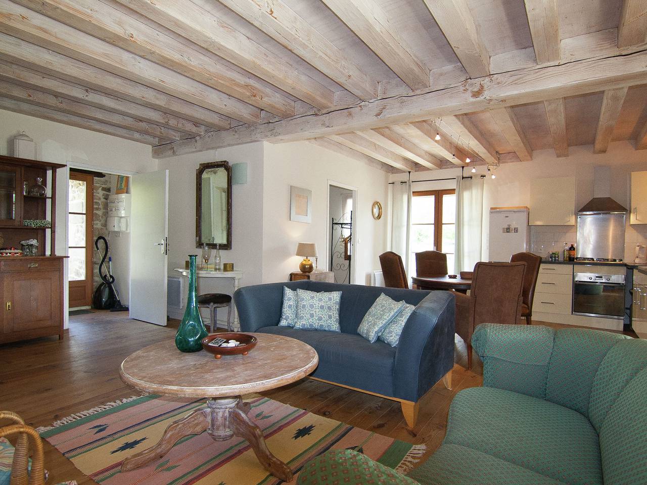 Spacious Estate in Roussines in Roussines, Périgord-Limousin Regional Nature Park