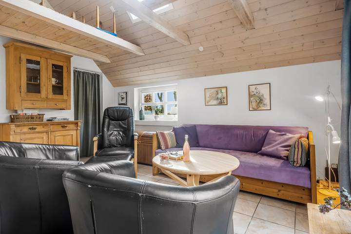 Charming holiday home in quiet surroundings on Thyholm. in Thyholm, Oddesund