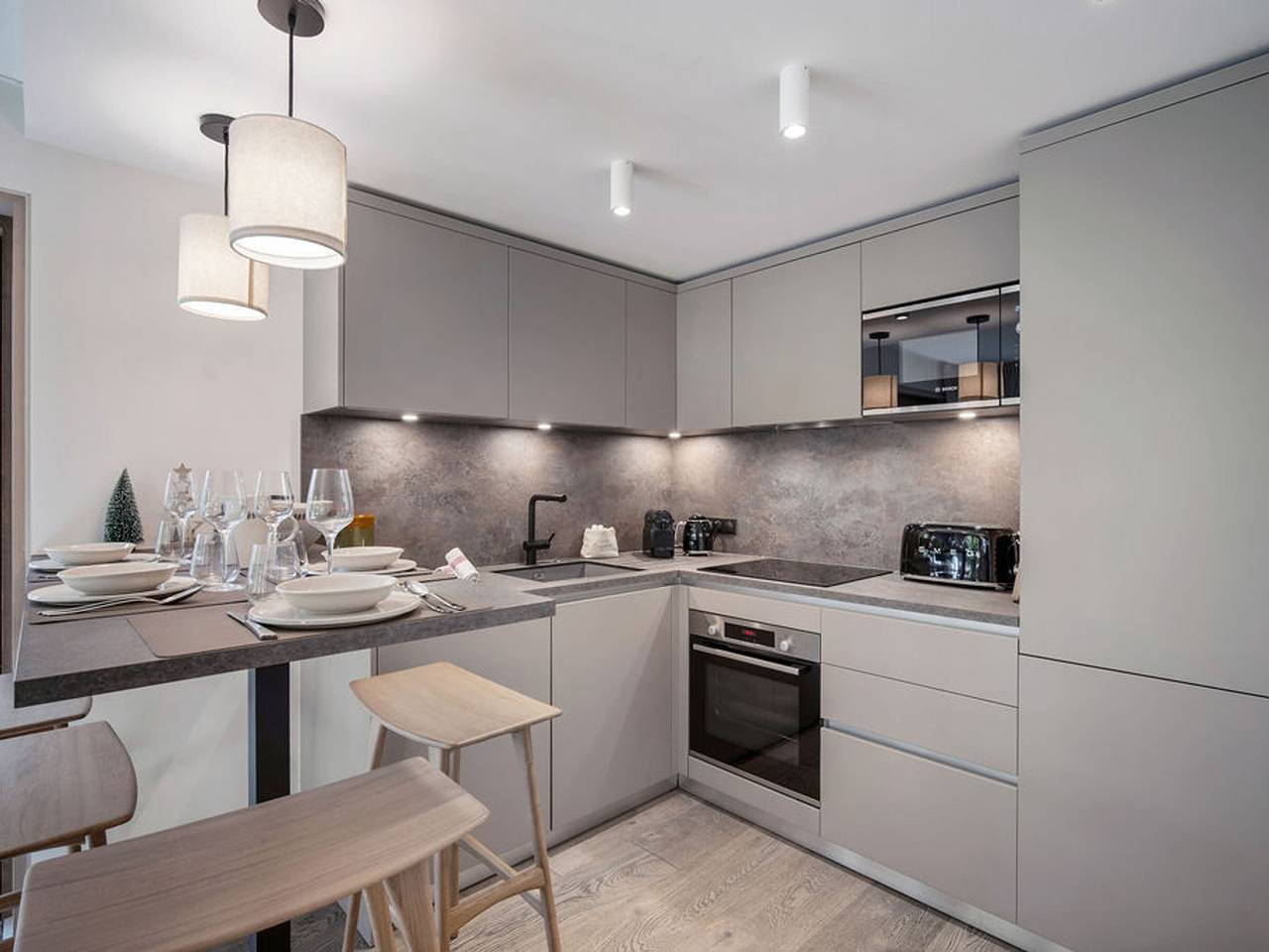 Appartement entier, Courchevel Le Praz: Appart 36m², 2 adultes + 2 enfants, Wifi, Parking in Courchevel 1300 (Le Praz), Saint-Bon-Tarentaise