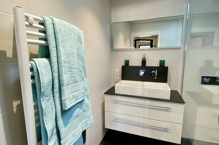 Gîte pour 2 personnes, avec terrasse dans Plage de la Joie - 4