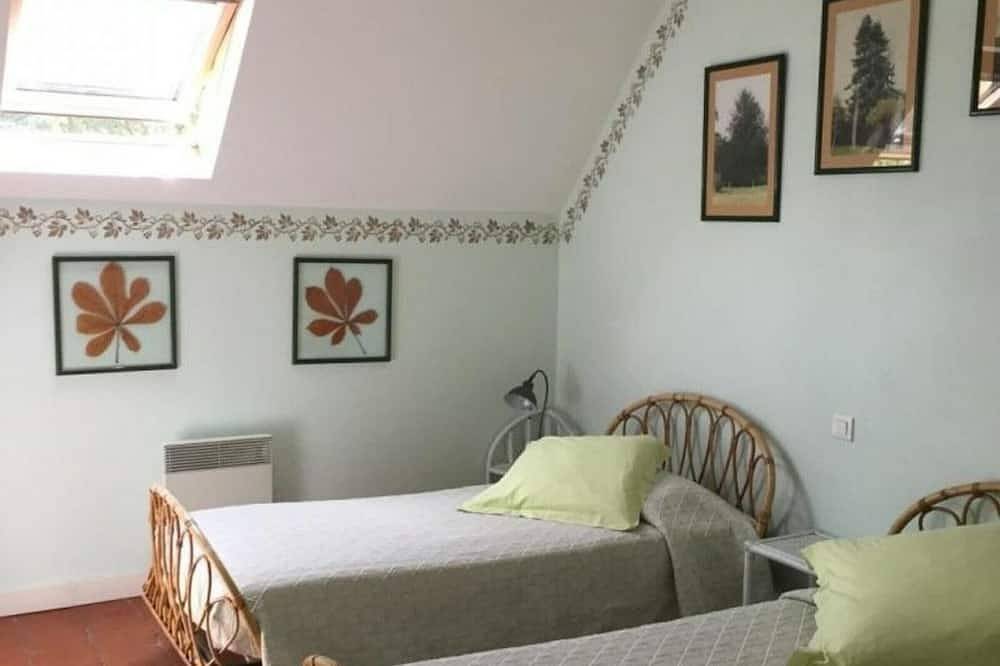 Casa rural en el corazón del bosque de Chinon con jardín privado y sala de juegos in Saint-Benoît-la-Forêt, Valle del Loira