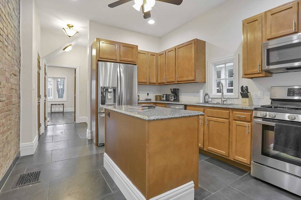 Osu and Short North 4 Br- Patio and Garage w/Ev in Columbus, Ohio