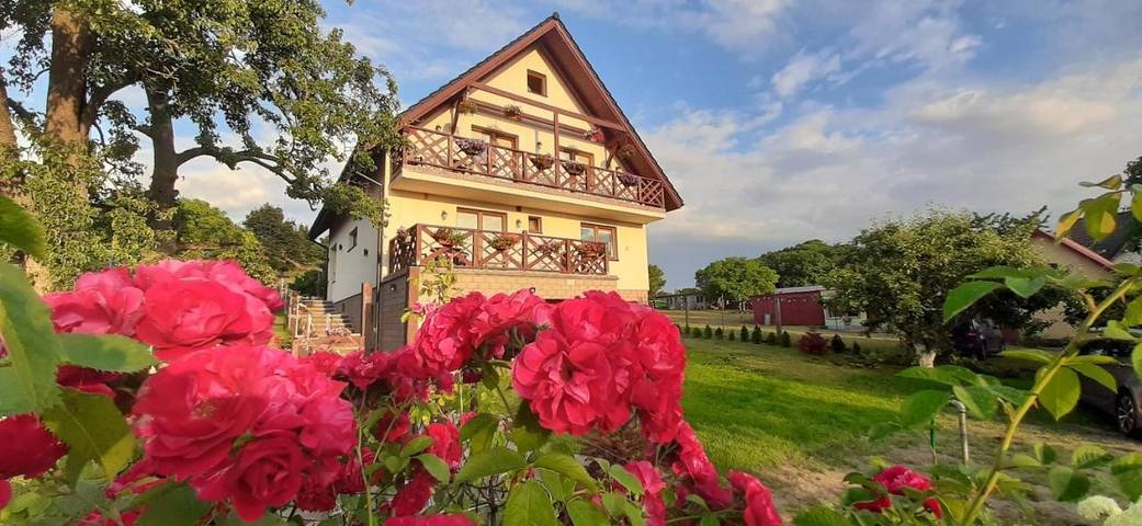 Ferienhaus mit Meerblick für 8 Personen, mit Garten und Ausblick sowie Seeblick