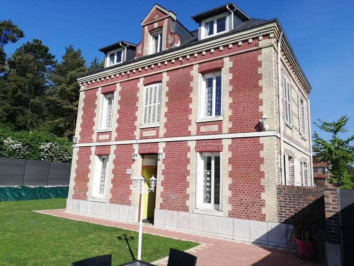Gîte pour 2 personnes, avec Terrasse et Jardin ainsi que Sauna et Vue dans Rolleville