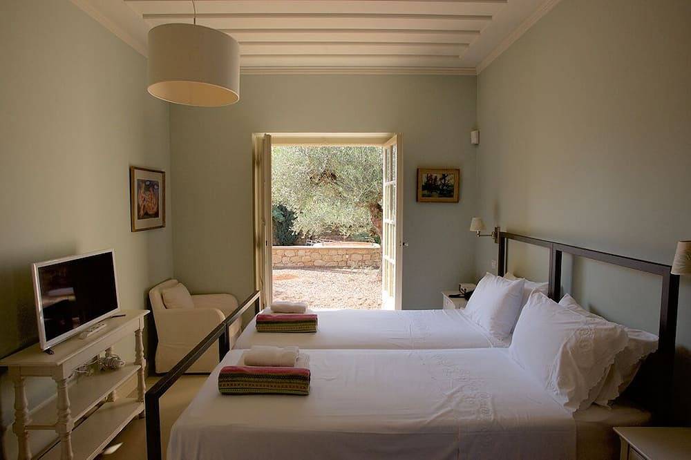 Liodentra Estate in Kampos, Kardamyli