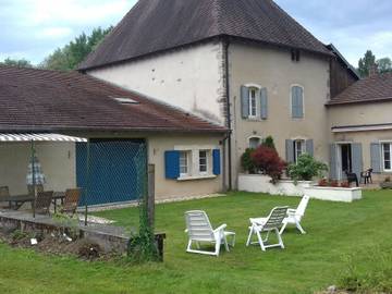 Gîte pour 5 personnes, avec jardin à Isches
