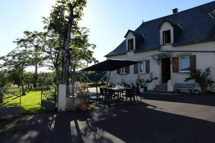 Location de vacances pour 7 personnes, avec Terrasse à Albussac