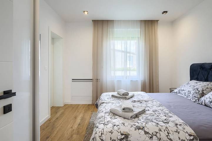 Wunderschöne Villa mit Schwimmbad, Grill, Wifi, Kostenloses Wlan in Parenzo (Grad), Porec e dintorni