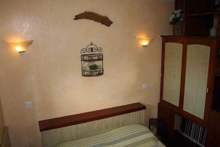 Gîte pour 2 personnes, avec jardin dans Plage de la côte des Basques - 3