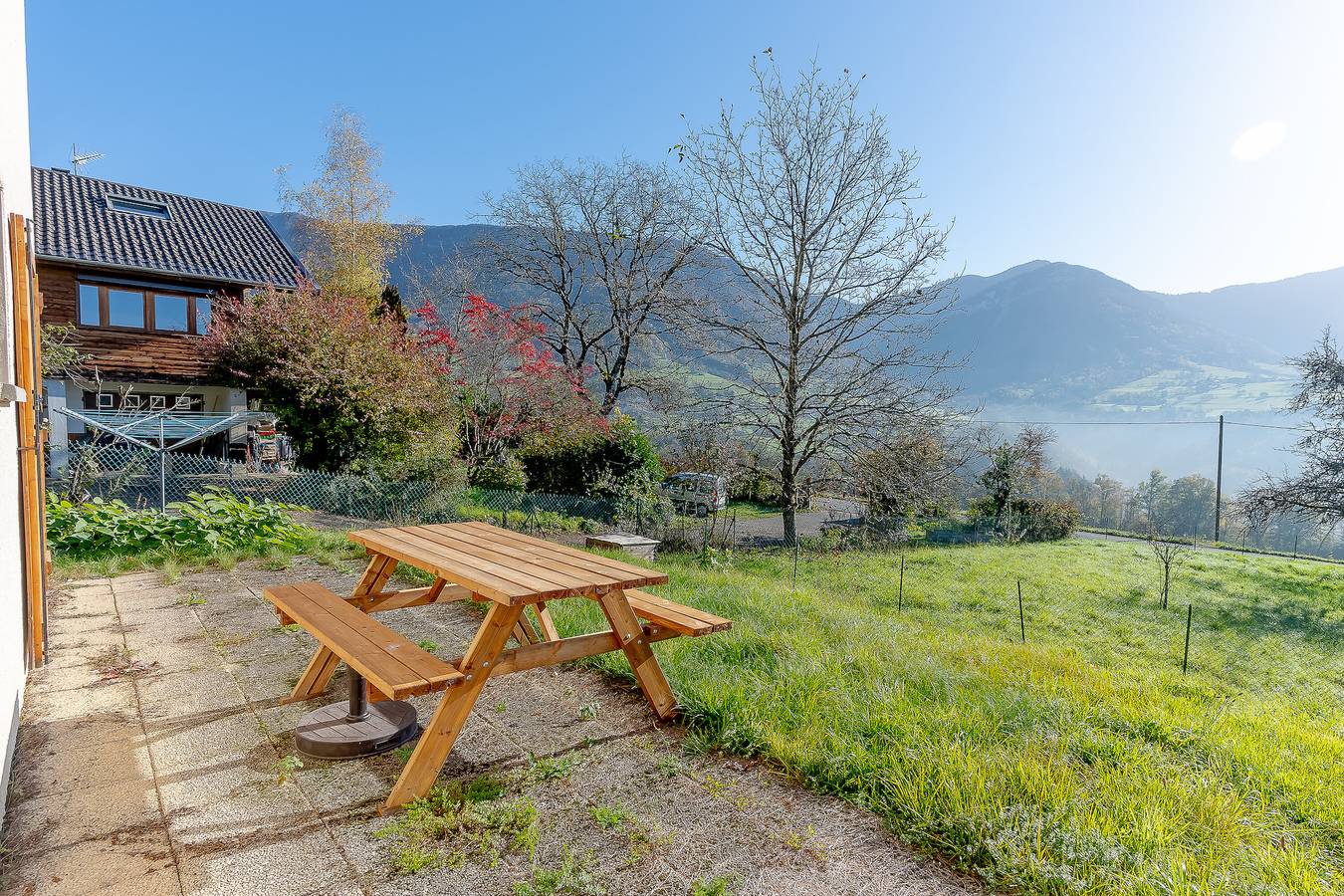 Holiday Home 'Superbe Maison Pour 6 Personnes' with Mountain View, Garden and Wi-Fi in Saint-Jean-d'Arvey, Chambéry region