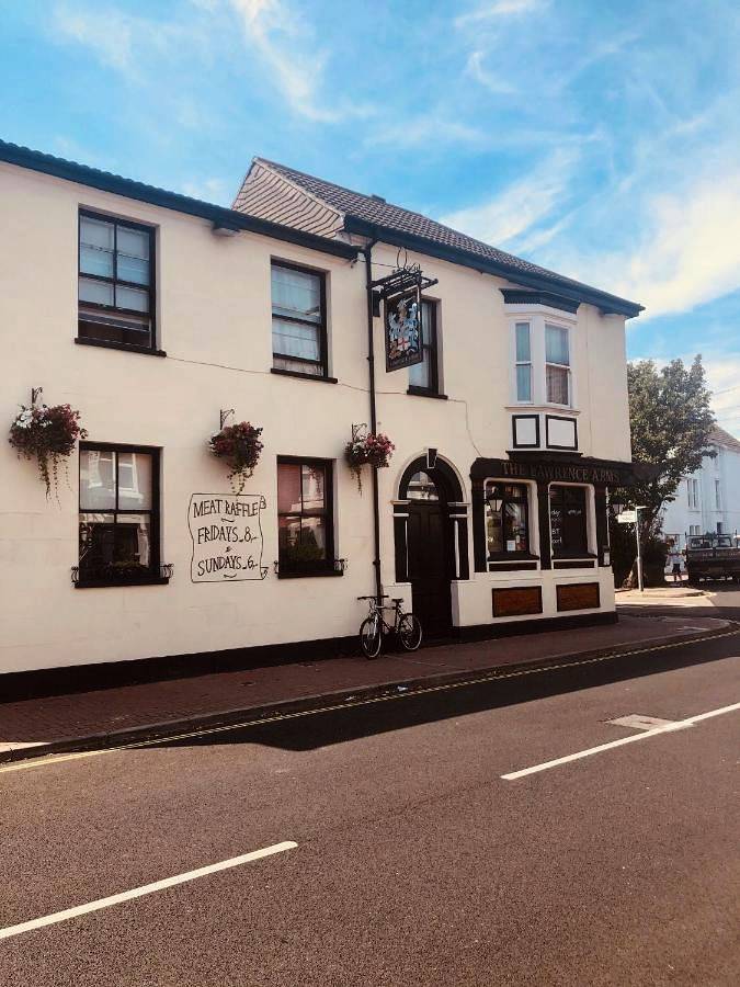 Double Room with Private External Bathroom in Portsmouth, South East England