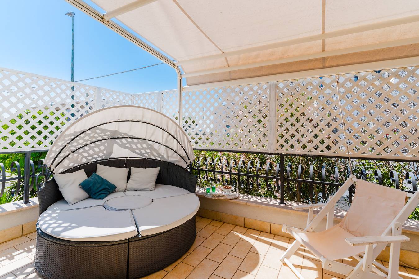 Casa vacanze 'Lola' con terrazza privata, giardino privato e aria condizionata in Porto Cesareo, Golfo di Taranto