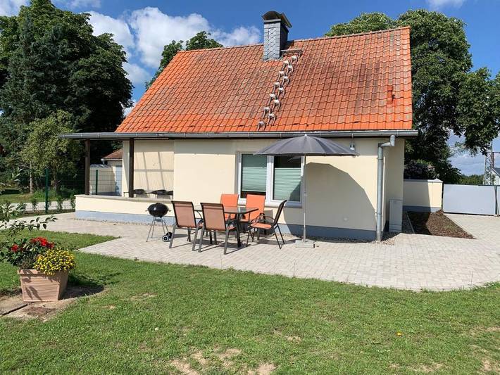 Ferienhaus für 6 Personen, mit Terrasse und Garten
