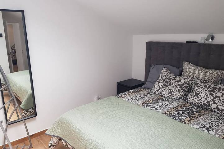 Luxuriöse Villa mit tropische Garten und großem privatem Pool. Komplett ummauert in Carvoeiro, Faro Distrikt