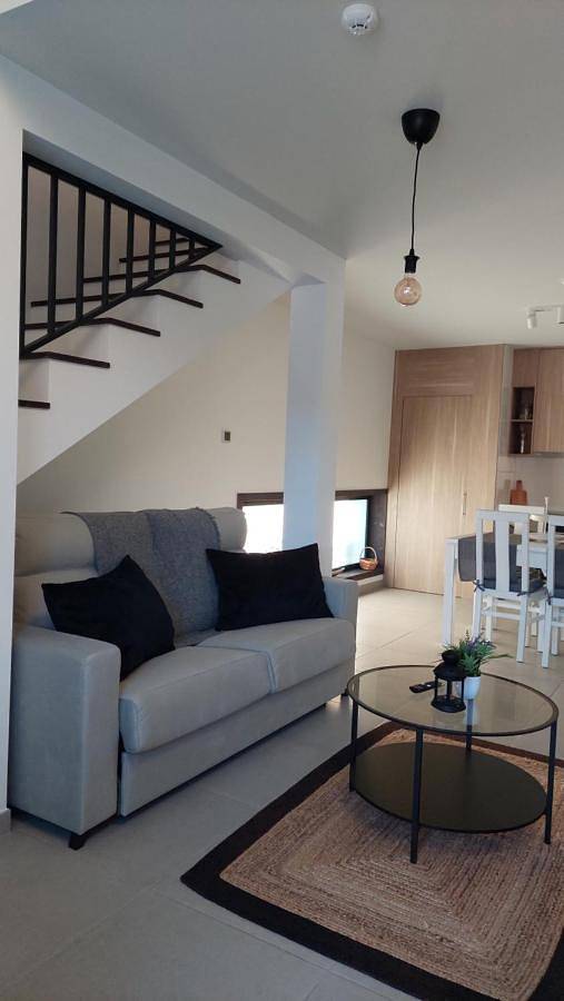 Location de vacances pour 6 personnes, avec vue ainsi que piscine et jardin dans Castro Daire - 3