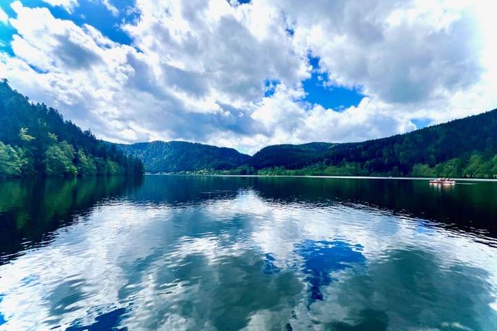 Chalet pour 6 personnes, avec piscine ainsi que jardin et balcon, adapté aux familles à Gérardmer - 2
