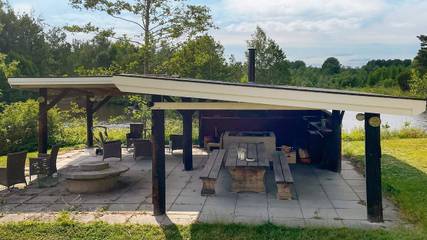 Ferienhaus für 11 Personen, mit Garten und Sauna in Ödeshög