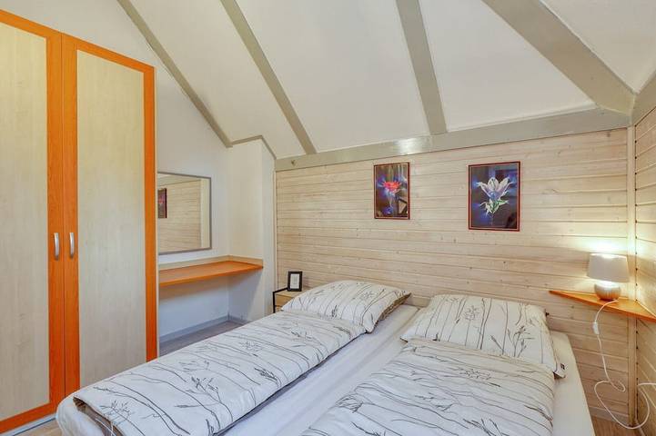 Ferienhaus bei Simone (Wlan, See, Wald, eigene Sauna) in Kirchheim, Knüllgebirge