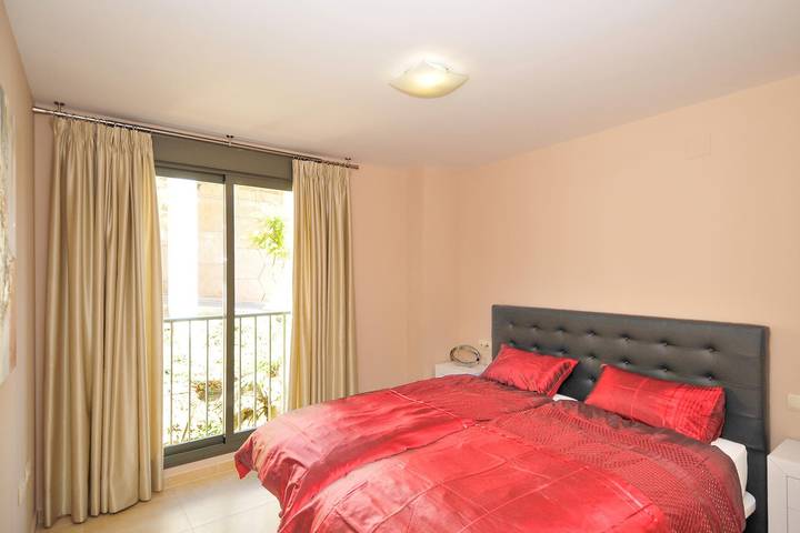 Apartamento de vacaciones para 6 personas, con jardín además de piscina y vistas al mar en Provincia de Málaga - 4