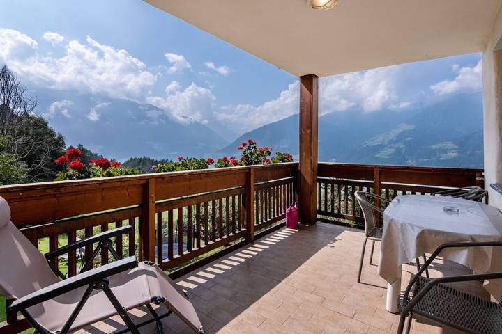 Ferienwohnung für 5 Personen, mit Balkon und Garten in Schluderns