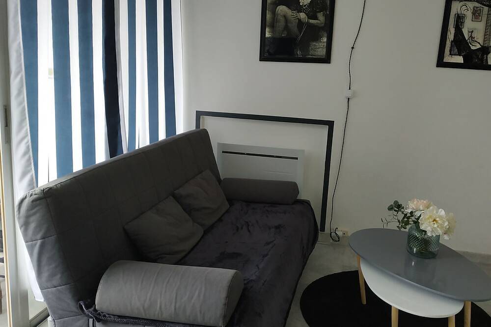 Apartamento entero, Studio 26m2 proche de la mer in Saint-Aygulf, Frejus