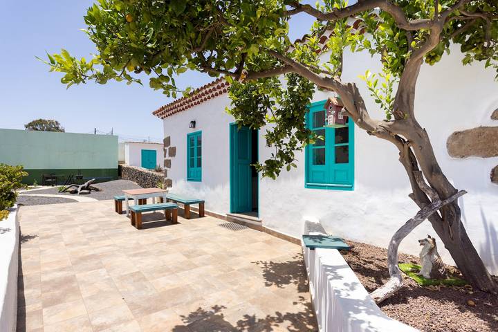 Casa rural para 4 personas, con piscina además de terraza y jardín en Santa Cruz de Tenerife - 4