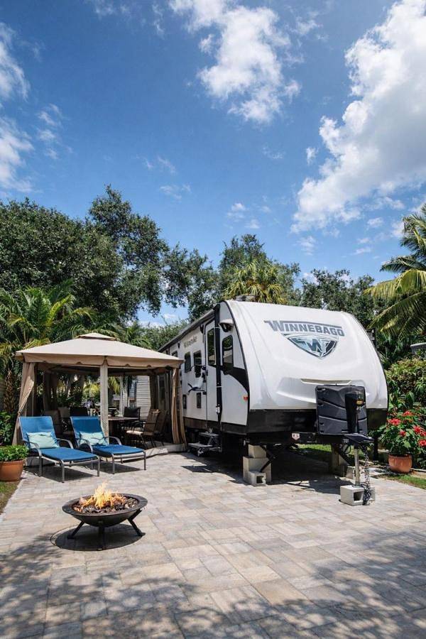 Camping para 2 personas, con piscina y terraza en Florida