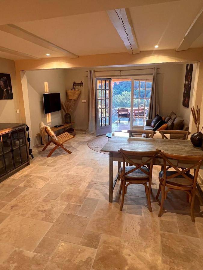 Appartement entier, Le Mouron Rouge in La Garde-Freinet, Côte méditerranéenne (France)