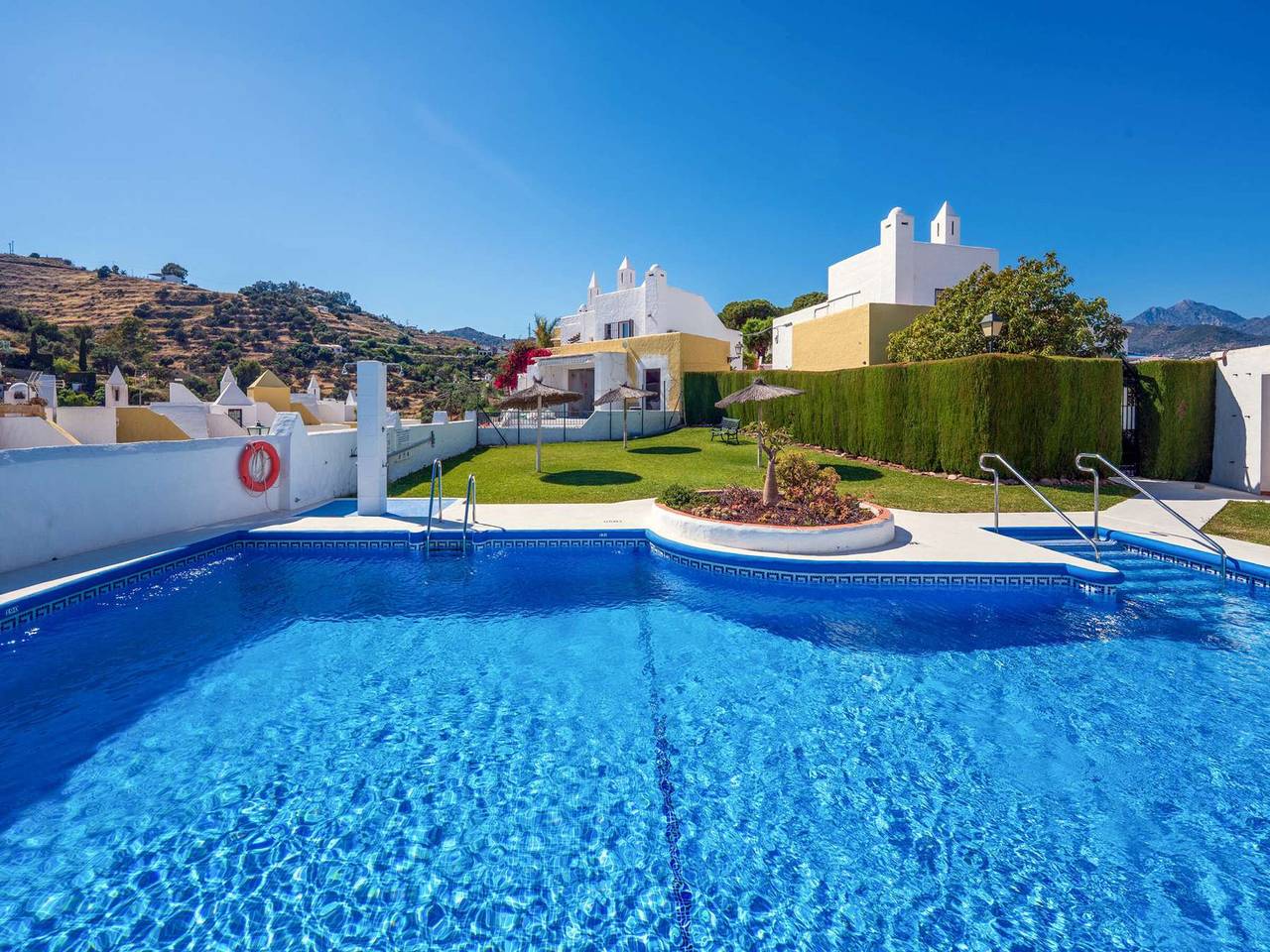 Duplex avec climatisation, vue mer - 4 pers. in Casablanca Urbanization, Nerja