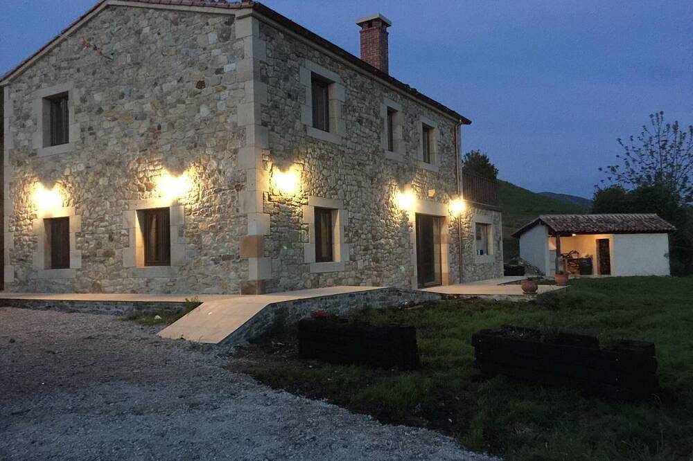 Cottage-Eigenes Badezimmer in Villacarriedo, Cordillera Cantábrica