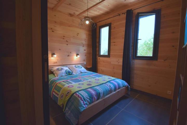 Location de vacances pour 7 personnes, avec Terrasse ainsi que Jardin et Vue à Gignac - 3