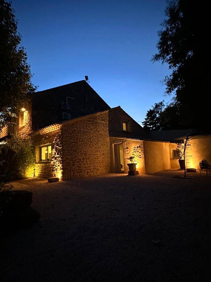 Appartement de vacances pour 6 personnes, avec terrasse et jardin