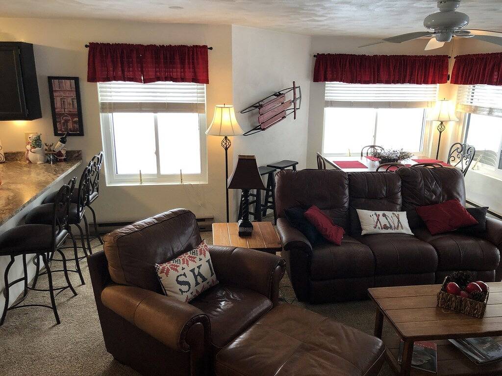 Ganze Wohnung, Sie wohnen nur 150 m vom Avalanche-Skilift in den Summit Condos entfernt in Hidden Valley, Pennsylvania