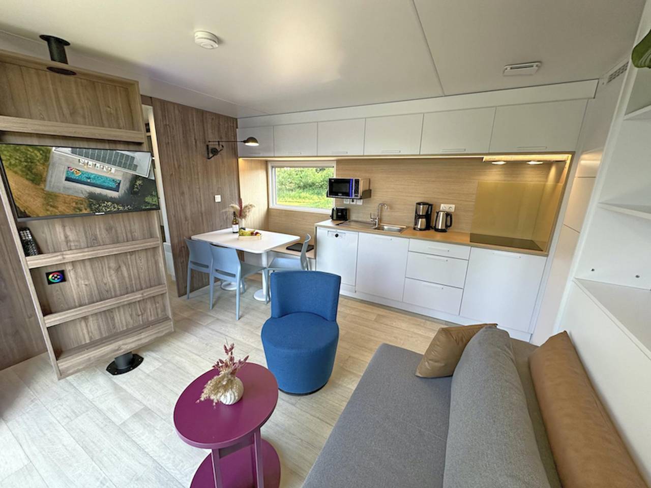 Tiny chalet aan het meer met sauna & hottub in Neunburg vorm Wald, Natuurpark Oberpfälzer Wald