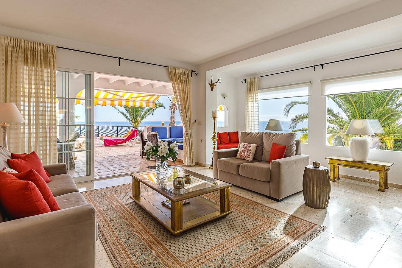 Villa Campomanus in Pueblo Mascarat, Altea