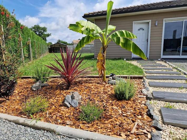 Location de vacances pour 7 personnes, avec Terrasse et Jardin à Brach