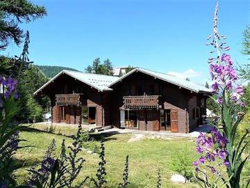 Chalet pour 13 personnes, avec balcon à Risoul