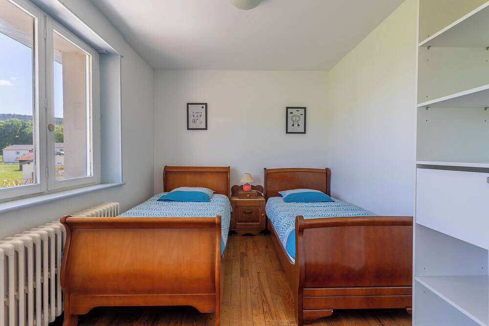 Appartement entier, Bel appartement lumineux tout confort avec terrasse et jardin, 3 chambres. in Granges-Aumontzey, Parc naturel régional des Ballons des Vosges