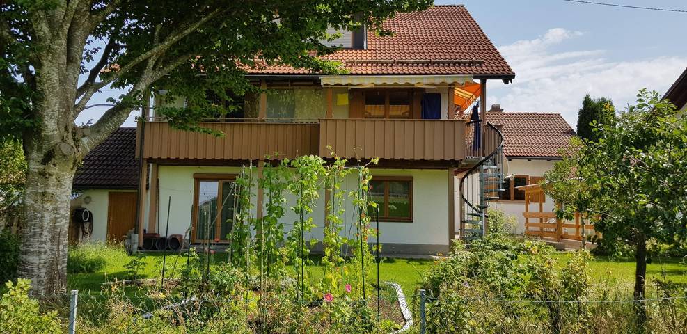 Ferienwohnung für 4 Personen, mit Terrasse und Garten in Sulzberg
