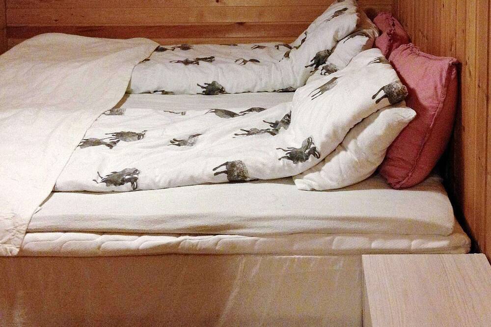 6 person holiday home in Kvalsund in Kvalsund