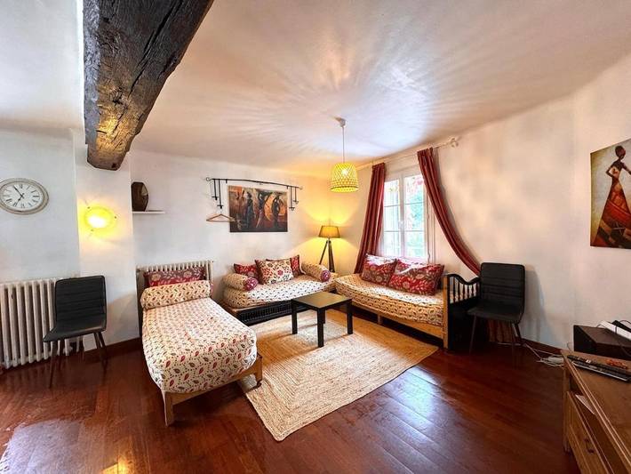 Gîte pour 14 personnes, avec terrasse à Vernou-la-Celle-sur-Seine