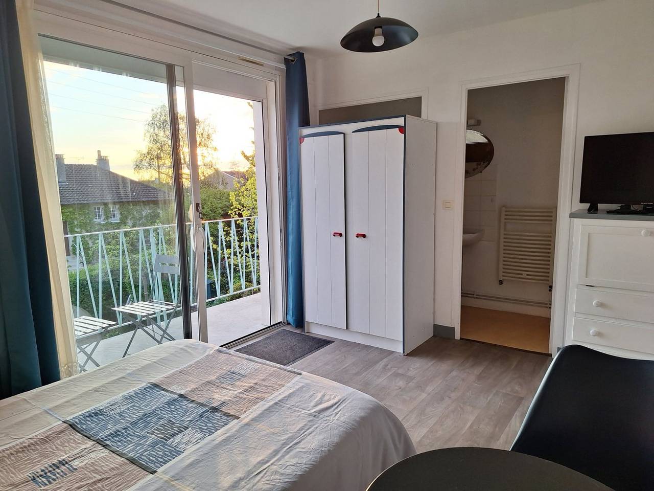 Studio entier, Studio de 22 m² terrasse sud ouest à Trouville in Trouville-sur-Mer, Région de Lisieux