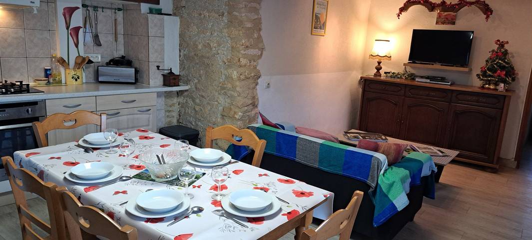 Gîte pour 5 personnes, avec terrasse et jardin à Groléjac - 3