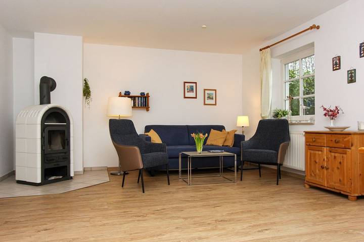 Apartamento entero, Weidenhof 4, Ferienwohnung in Wald- und Strandnähe in Prerow, Peninsula Fischland - Darss - Zingst