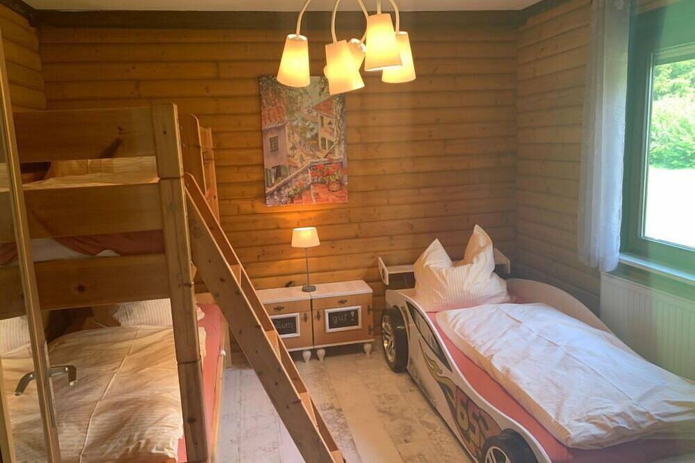 Ganze Wohnung, Ferienhaus 12, See-und Bayerwaldblick, 30 m zum See bis 5 Pers. in Kummersdorf (Arrach), Arrach