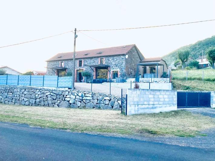 Location de vacances pour 4 personnes, avec Terrasse et Vue à Marmanhac