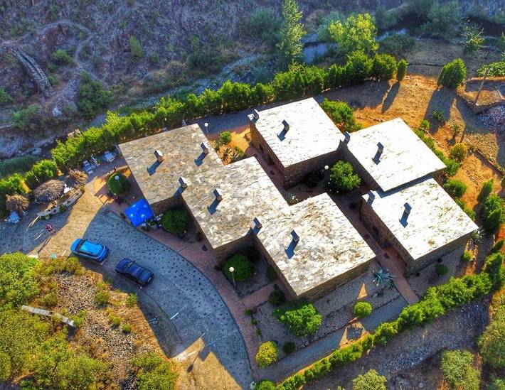 Casa rural para 4 personas, con Balcón y Terraza además de Jardín y Vistas en Extremadura - 2