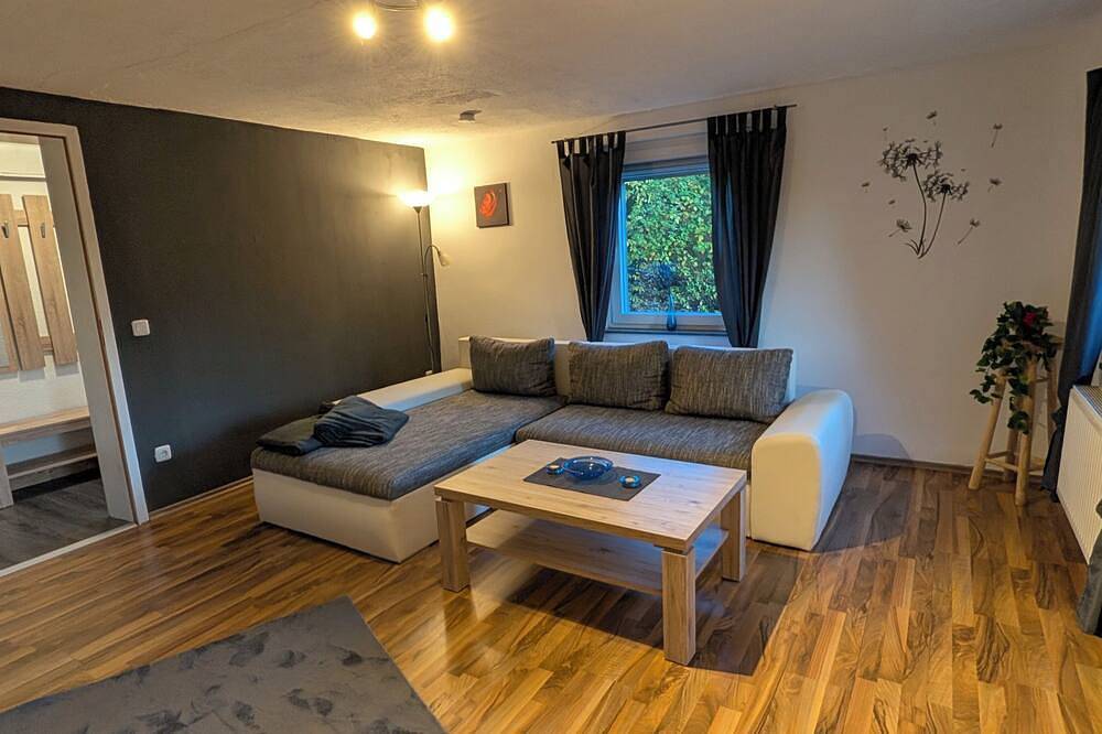 Ganze Wohnung, Ruhige Ferienwohnung mit Terrasse in Hilchenbach, Kreis Siegen-Wittgenstein